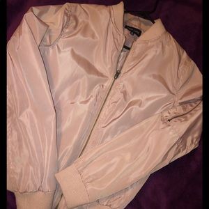 Women’s bomber jacket with arm zipper/pocket